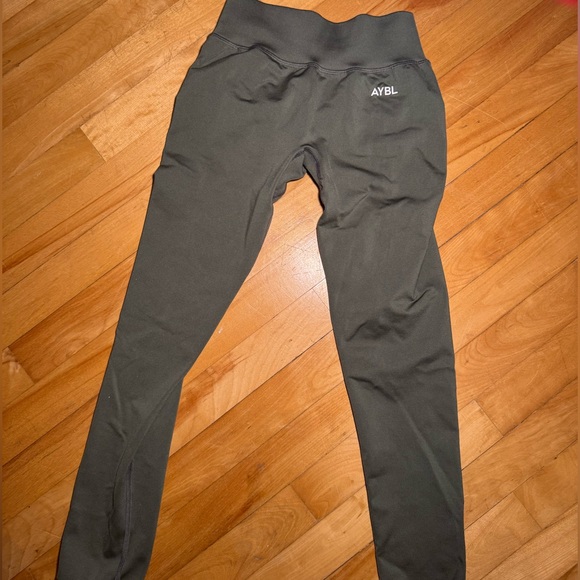 Olive Green High-Waisted AYBL adapt seamless Leggings - Picture 6 of 8